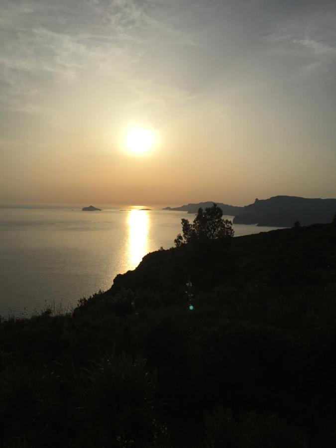 Apartmán Studio Pirate Vue Mer - Soleil Levant La Ciotat Exteriér fotografie